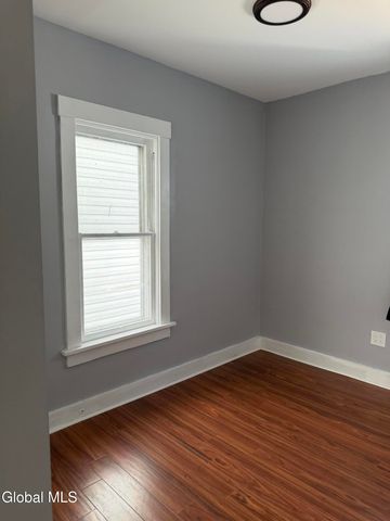 822 Sargent Place, Schenectady, NY 12303