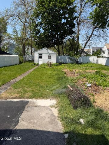 822 Sargent Place, Schenectady, NY 12303