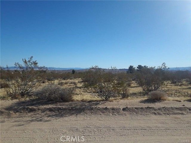 345 Deer Trail, Yucca Valley, CA 92284