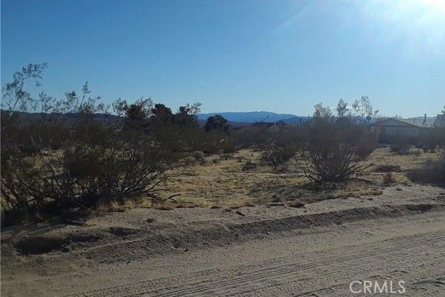 345 Deer Trail, Yucca Valley, CA 92284