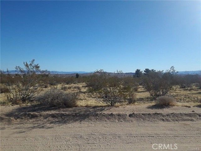 345 Deer Trail, Yucca Valley, CA 92284