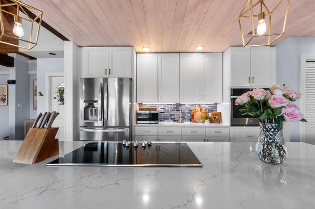 800 62nd Street, Marathon, FL 33050