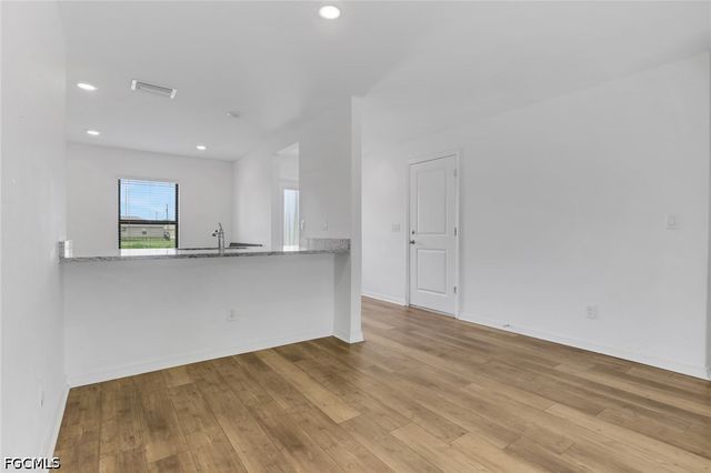 219 NW 25th TER, Cape Coral, FL 33993