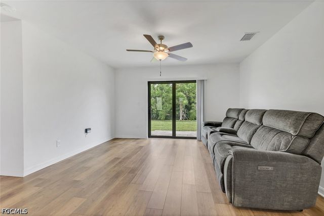 219 NW 25th TER, Cape Coral, FL 33993