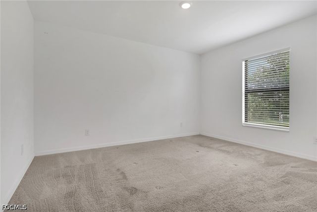 219 NW 25th TER, Cape Coral, FL 33993