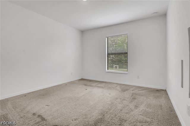 219 NW 25th TER, Cape Coral, FL 33993