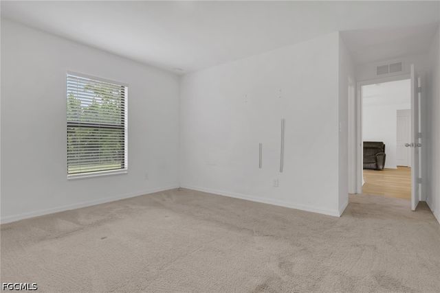 219 NW 25th TER, Cape Coral, FL 33993