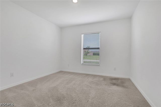 219 NW 25th TER, Cape Coral, FL 33993