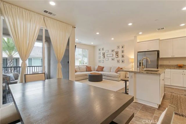 16502 Casa Grande 422, Fontana, CA 92336