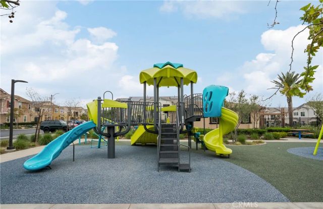 16502 Casa Grande 422, Fontana, CA 92336