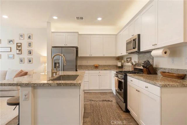 16502 Casa Grande 422, Fontana, CA 92336