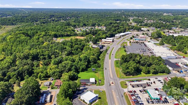805 Concord Parkway N, Concord, NC 28027