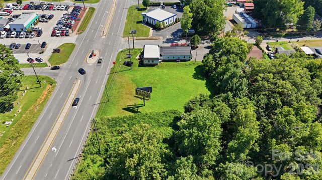 805 Concord Parkway N, Concord, NC 28027