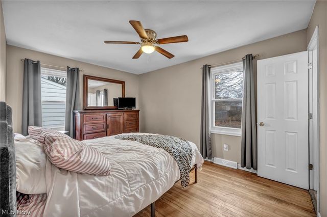 337 University Avenue, Elyria, OH 44035