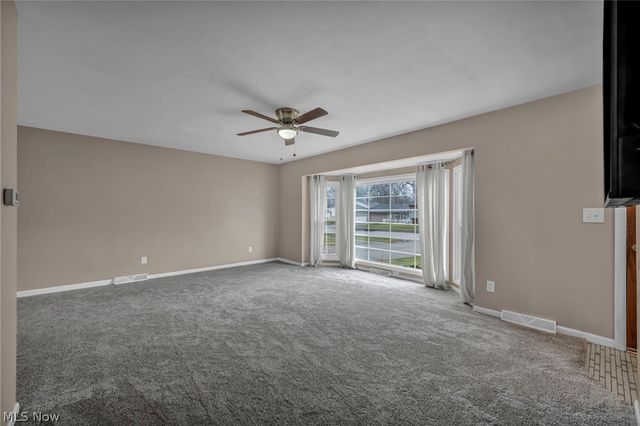 337 University Avenue, Elyria, OH 44035