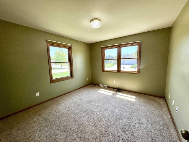 975 WHIPPOORWILL LANE, Fond Du Lac, WI 54935