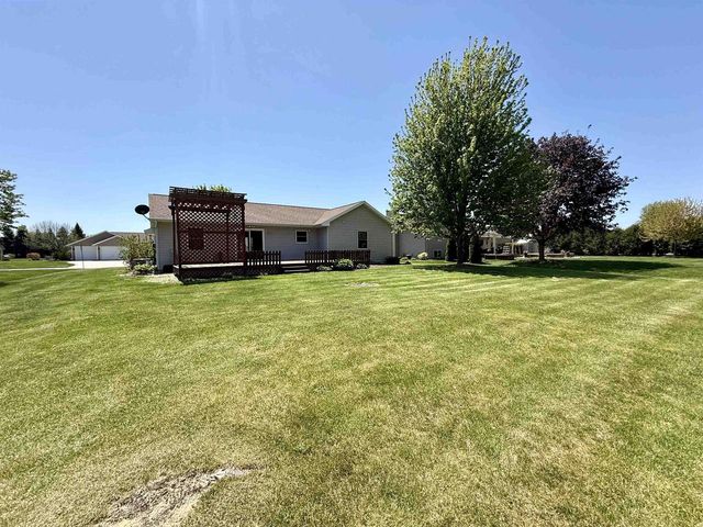 975 WHIPPOORWILL LANE, Fond Du Lac, WI 54935