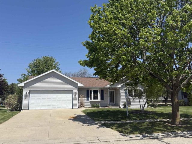 975 WHIPPOORWILL LANE, Fond Du Lac, WI 54935