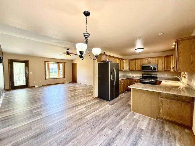 975 WHIPPOORWILL LANE, Fond Du Lac, WI 54935