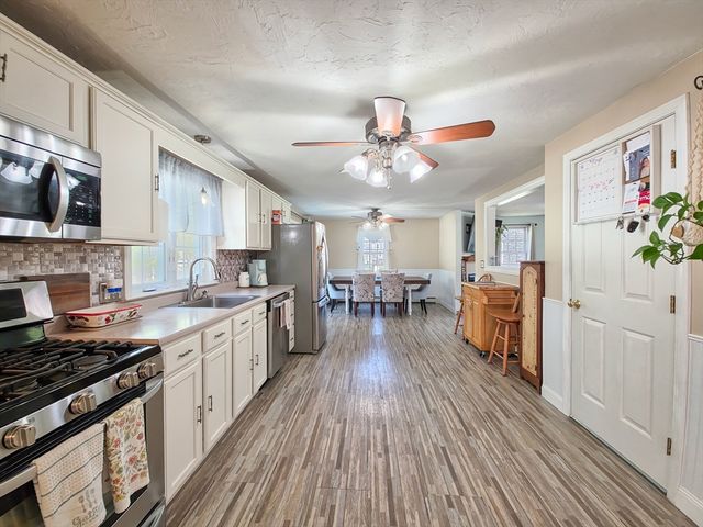 51 Jamies Path, Plymouth, MA 02360
