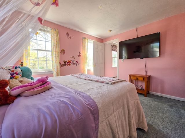 51 Jamies Path, Plymouth, MA 02360