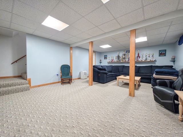 51 Jamies Path, Plymouth, MA 02360