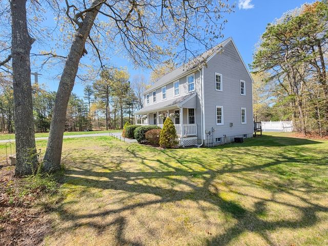 51 Jamies Path, Plymouth, MA 02360