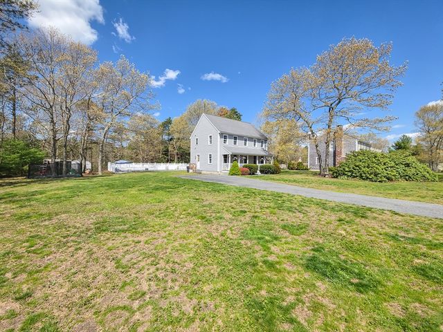 51 Jamies Path, Plymouth, MA 02360