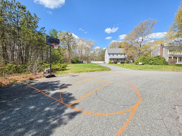 51 Jamies Path, Plymouth, MA 02360