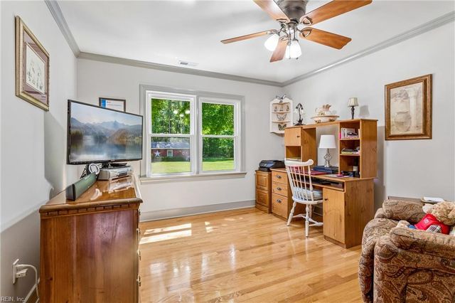 5585 Ware Neck RD, Gloucester, VA 23061