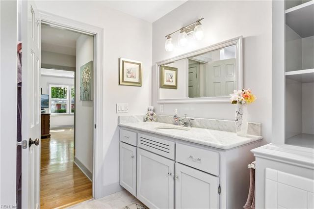 5585 Ware Neck RD, Gloucester, VA 23061