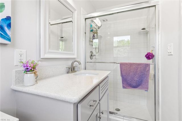5585 Ware Neck RD, Gloucester, VA 23061