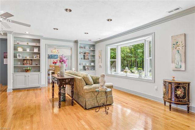 5585 Ware Neck RD, Gloucester, VA 23061