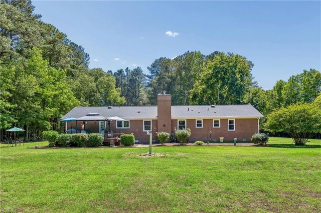 5585 Ware Neck RD, Gloucester, VA 23061