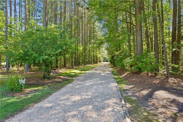 5585 Ware Neck RD, Gloucester, VA 23061