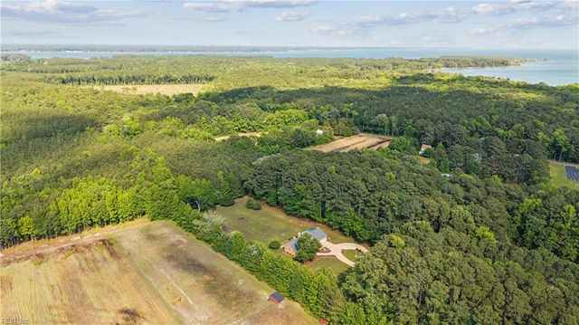 5585 Ware Neck RD, Gloucester, VA 23061