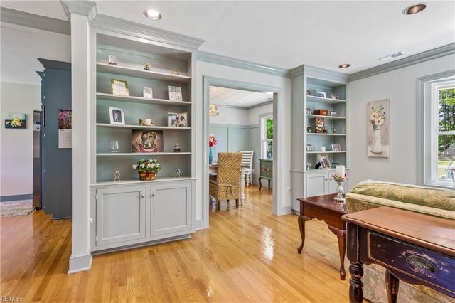 5585 Ware Neck RD, Gloucester, VA 23061