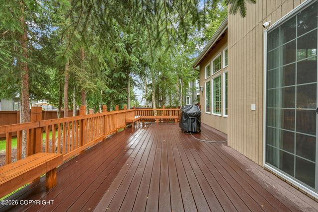 1974 Sonoma Crest Circle, Anchorage, AK 99516