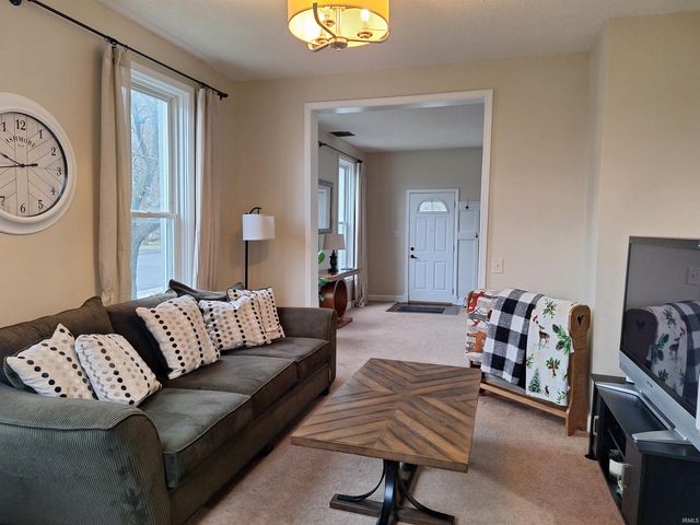 253 W tipton Street, Huntington, IN 46750