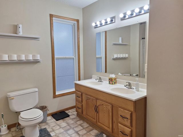 253 W tipton Street, Huntington, IN 46750