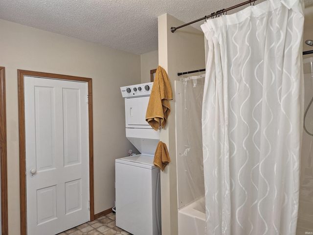 253 W tipton Street, Huntington, IN 46750