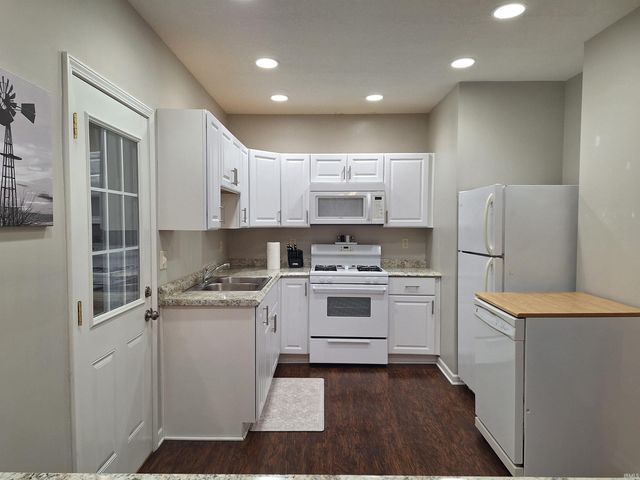 253 W tipton Street, Huntington, IN 46750