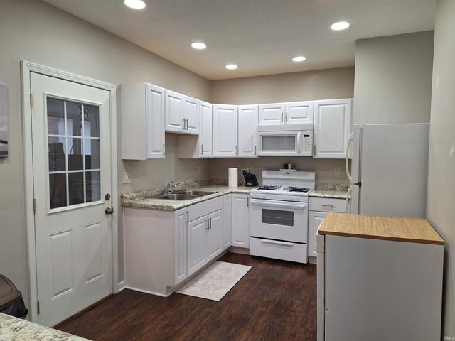 253 W tipton Street, Huntington, IN 46750