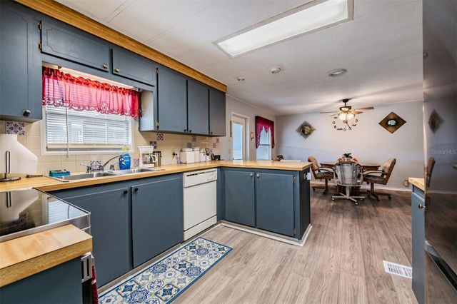 1610 REYNOLDS ROAD 204, Lakeland, FL 33801