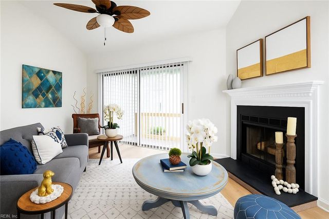 1081 Chinquapin LN, Virginia Beach, VA 23451