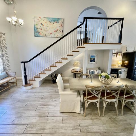 470 S Mars Way NE, Juno Beach, FL 33408