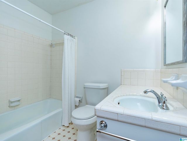 120 WEST CREST ROAD, Hueytown, AL 35023