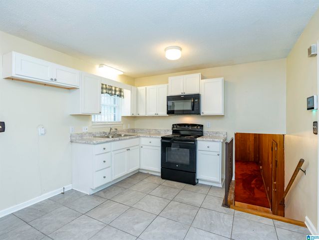 120 WEST CREST ROAD, Hueytown, AL 35023
