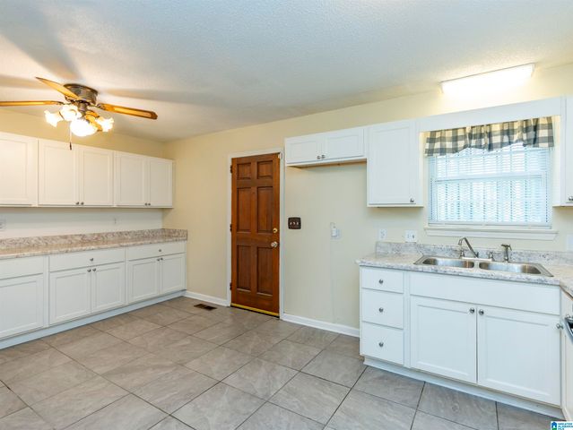 120 WEST CREST ROAD, Hueytown, AL 35023