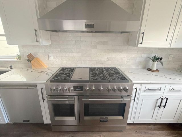 10710 MCINTOSH ROAD, Thonotosassa, FL 33592